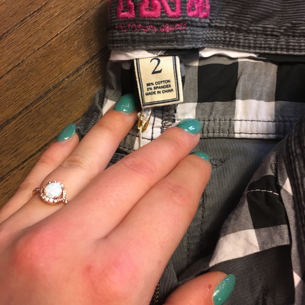 Pink VS cords - Picture 3 of 4